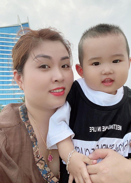 Trên trang cá nhân, Chiến Thắng và vợ chỉ thường đăng tải hình ảnh bên con trai nhỏ. Ảnh: Thời đại plus