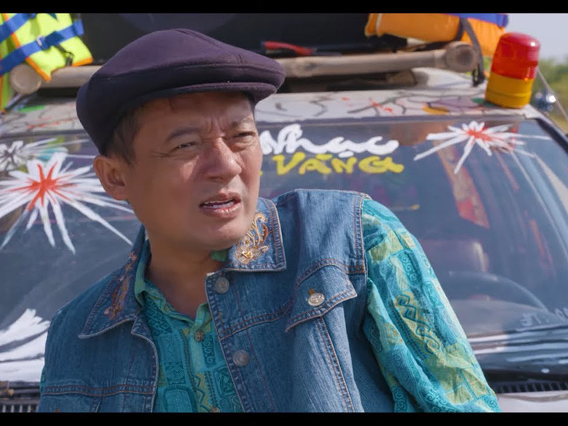 Chiến Thắng kín show, đặc biệt vào thời điểm cuối năm. Năm 2021, anh tham gia hài Tết "Làng ế vợ 7”.