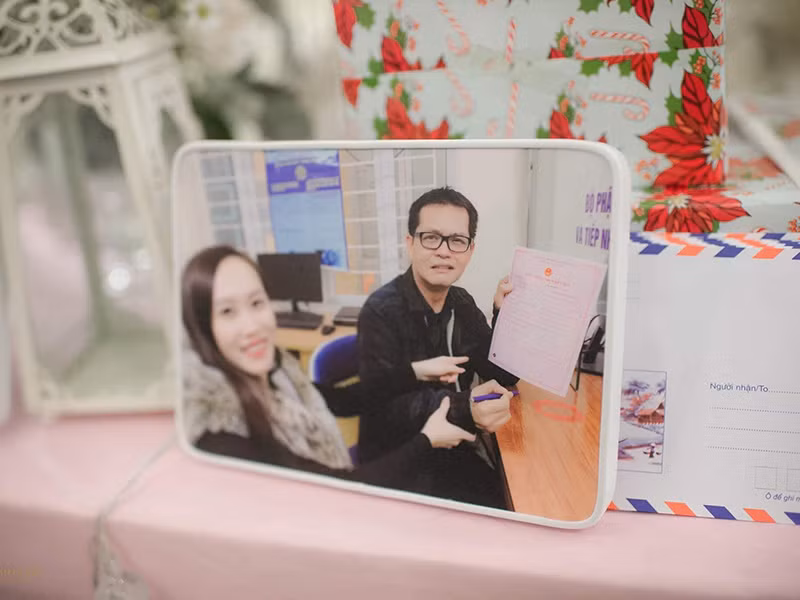 Sau đám cưới ở quê nhà cô dâu tại Sơn La, Trung Hiếu bận rộn với công việc nên không có thời gian hưởng tuần trăng mật. Tuy nhiên, Thu Hà không buồn vì quá quen với cường độ và tính chất công việc của chồng.