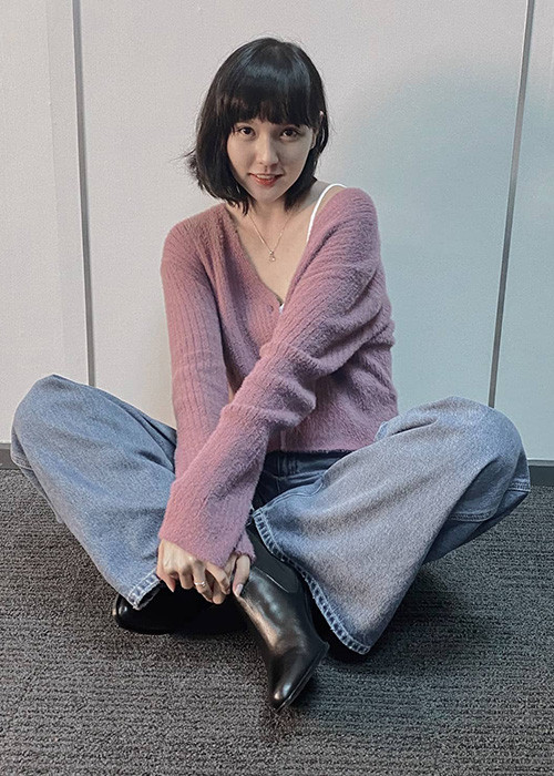 Gần đây, Hải Tú vướng nghi vấn là tiểu tam khiến Sơn Tùng M-TP và Thiều Bảo Trâm chia tay sau 8 năm bí mật hẹn hò. Vì tin đồn này, Hải Tú ngày càng có nhiều antifan. Những người không thích Hải Tú còn tấn công các nhãn hàng cô làm đại diện.