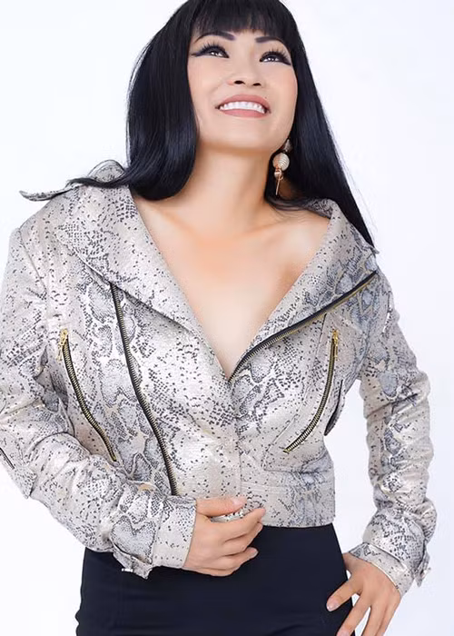 Không dửng dưng trước nghi vấn tiểu tam, nhiều mỹ nhân Việt lên tiếng đáp trả. Nữ ca sĩ Phương Thanh từng phản ứng gay gắt để dập tắt tin đồn là kẻ thứ 3 trong cuộc tình với bố của con gái.