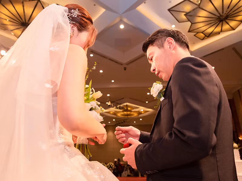 Công Lý và Ngọc Hà tổ chức hôn lễ sau thời gian hoãn cưới vì COVID-19.