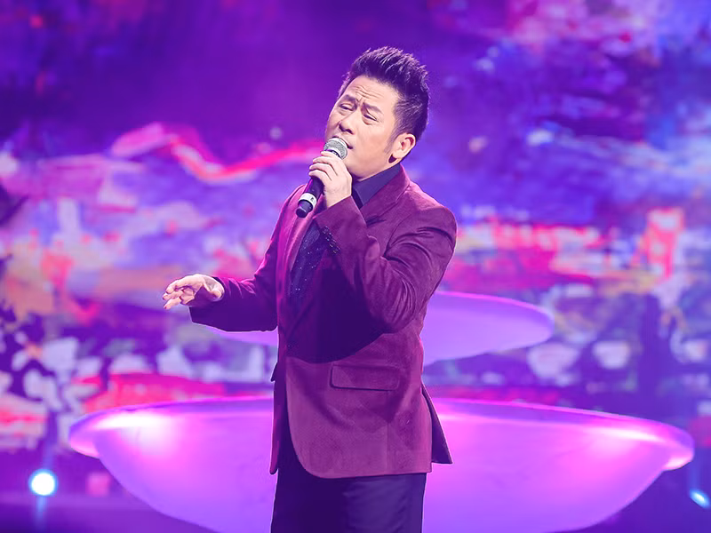 Phần trình diễn của Bằng Kiều mang lại nhiều cảm xúc cho khán giả.