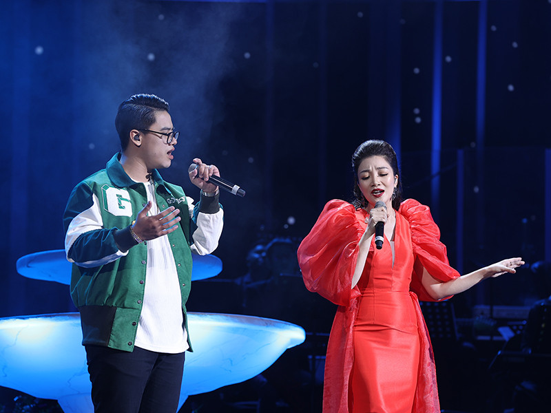 Cô kết hợp với Á quân Rap Việt G.Ducky.