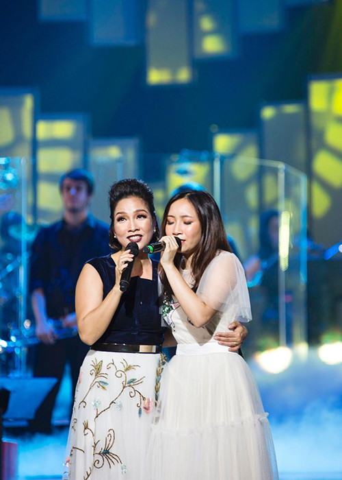 Mỹ Anh - con gái chung của Anh Quân và Mỹ Linh đam mê ca hát. Em từng tự đảm nhận các khâu như sản xuất, hòa âm, chơi nhạc cụ, thu âm, đạo diễn cho MV đầu tay mang tên "Got you".