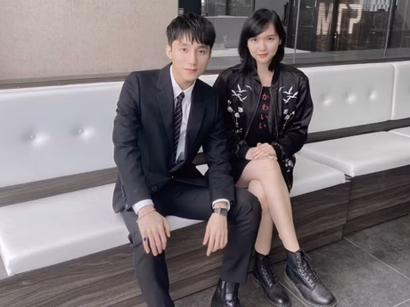 Hải Tú là diễn viên độc quyền trong công ty của Sơn Tùng M-TP. Cách đây không lâu, cả hai đóng cặp trong MV “Chúng ta của hiện tại”.