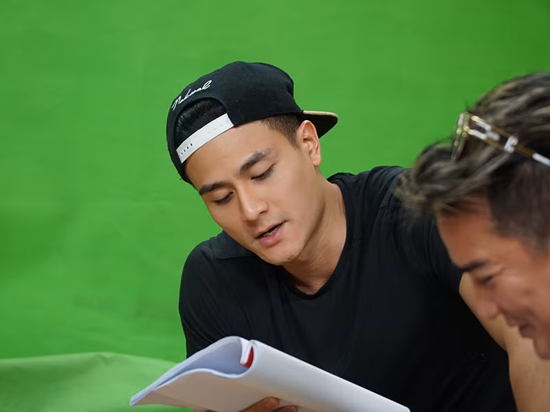 Vĩnh Thụy nghiêm túc tập luyện cho chương trình.