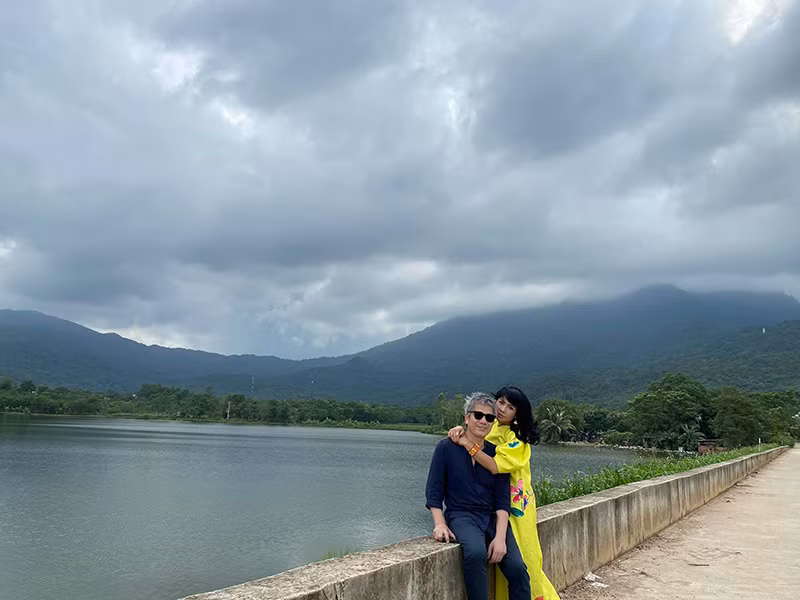 Bạn bè, đồng nghiệp nhiều lần khen Thanh Lam và bác sĩ Tiến Hùng đẹp đôi.