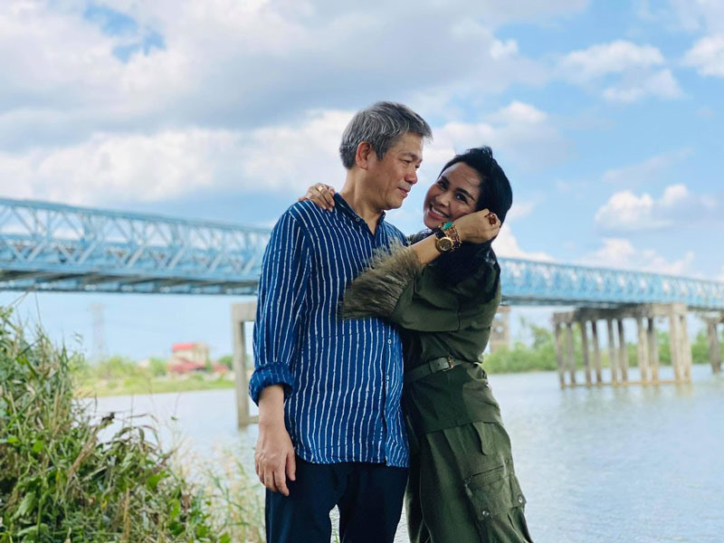 Cặp đôi luôn cố gắng xuất hiện trong các sự kiện quan trọng của nhau. Ảnh: Lao động