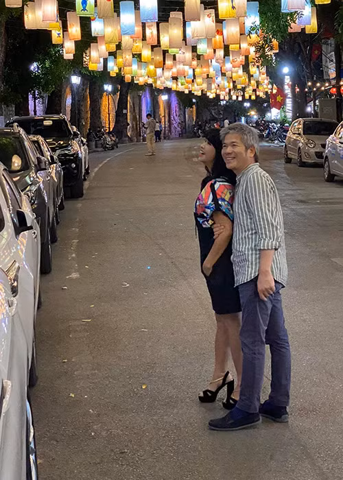 Thanh Lam chia sẻ trên Vietnamnet, cô được bạn trai ủng hộ tuyệt đối trong mọi chuyện, đặc biệt là âm nhạc.