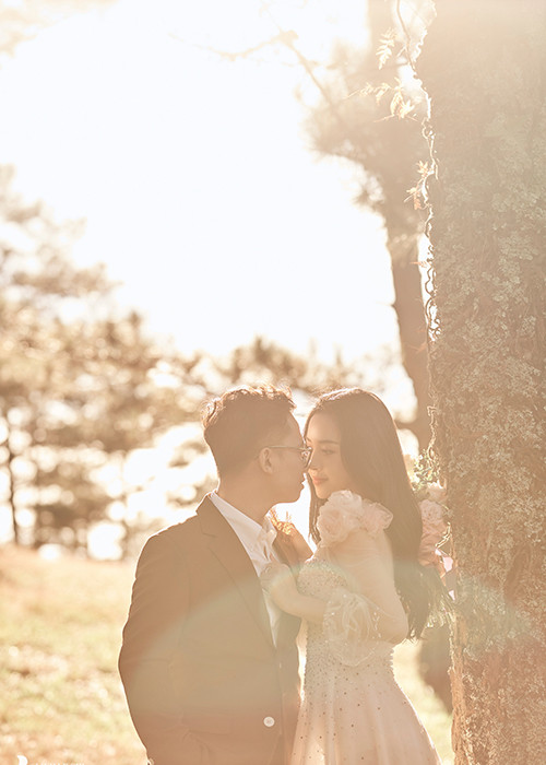 Đám cưới của Thúy An tại TP.HCM được cho là quy tụ dàn khách mời toàn mỹ nhân như: Ngọc Hân, Tiểu Vy, Đỗ Mỹ Linh, Á hậu Phương Nga, Diễm Trang.