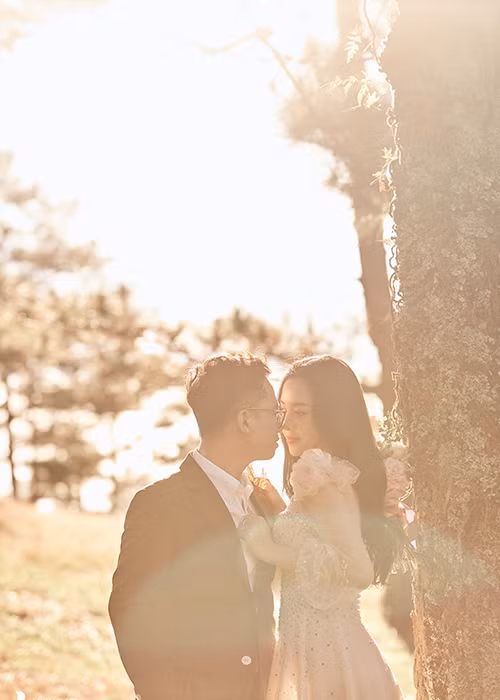 Đám cưới của Thúy An tại TP.HCM được cho là quy tụ dàn khách mời toàn mỹ nhân như: Ngọc Hân, Tiểu Vy, Đỗ Mỹ Linh, Á hậu Phương Nga, Diễm Trang.