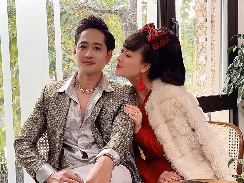 Sau thông tin Mạnh Hưng đóng Táo quân 2021, một số người dự đoán anh sẽ có màn tương tác với Táo Y tế do Vân Dung đảm nhận.