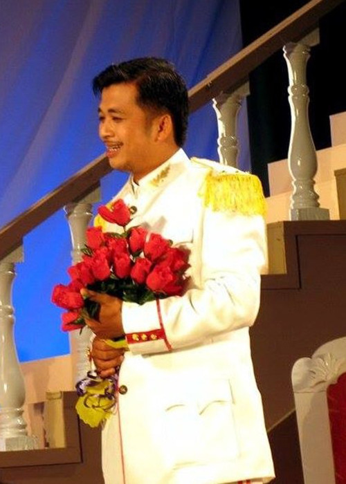 Nhạc sĩ Tiến Minh hiện công tác tại Nhà hát kịch Hà Nội.