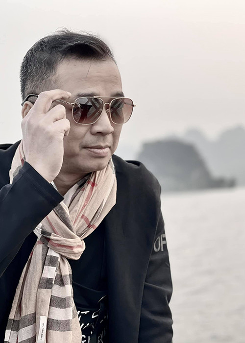 Nhạc sĩ Tiến Minh có đời tư sạch scandal.