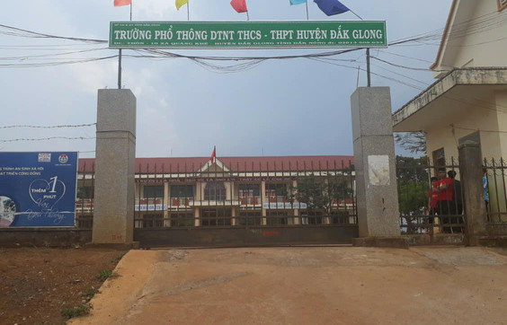 Trường Phổ thông Dân tộc nội trú THCS và THPT huyện Đắk G’Long nơi xảy ra sự việc.
