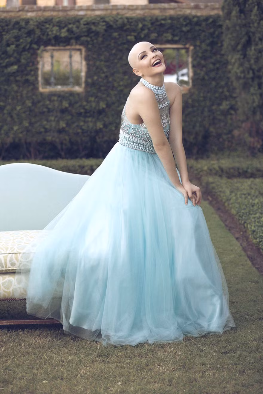 Nhiếp ảnh gia Gerardo Garmendia là người đã giúp Andrea khám phá vẻ đẹp đích thực của mình thông qua những shoot hình ấn tượng dưới đây.