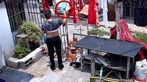 Pho Chu tich xa trom quan lot phu nu bi xem xet ky luat