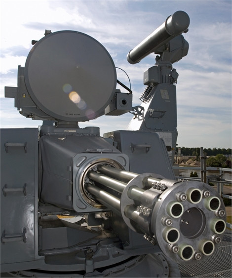 Năm 2012 Bộ Quốc phòng Hà Lan công bố rằng hệ thống Goalkeeper sẽ được nâng cấp radar, cải tiến cơ khí, đạn có độ chính xác cao và một hệ thống theo dõi quang-điện tử mới. Ngoài ra chế độ bề mặt của hệ thống sẽ được cải thiện để chống lại tàu thuyền mặt nước tốc độ cao. Những nâng cấp này sẽ làm cho hệ thống có khả năng bảo vệ tàu chống lại các mối đe dọa mới nhất như tên lửa chống hạm hiện đại, hiệu quả hơn trong các môi trường ven biển và ít bị trục trặc. Nó cũng mở rộng vòng đời của hệ thống đến ít nhất là năm 2025.