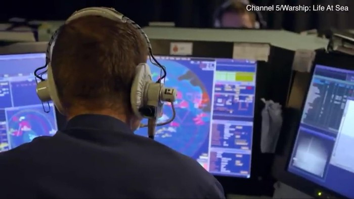 Bên cạnh đó là hoạt động của tàu trinh sát chuyên dụng thuộc hải quân NATO cũng khiến Nga gặp khó khăn rất nhiều trong việc che giấu các bí mật quân sự của mình.