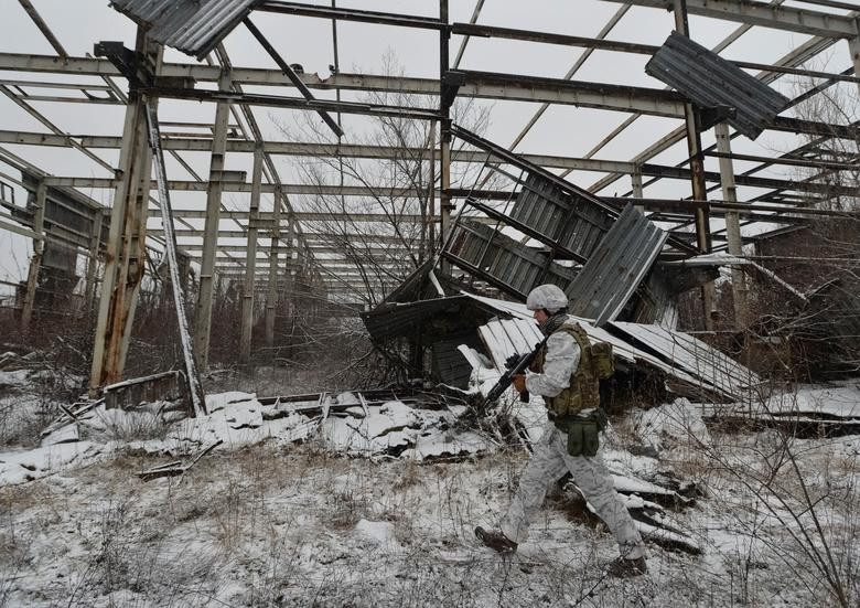 Sau nhiều năm chiến tranh “nảy lửa”, các cuộc chiến nổ ra tại các vùng Donetsk và Luhansk của Ukraine và biến tất cả thành một bãi chiến trường tan hoang. Nguồn ảnh: Reuters.