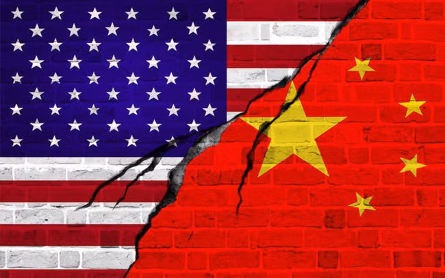 Vì hiện nay, Ấn Độ là nước đang mua vũ khí từ Mỹ, còn Trung Quốc – Mỹ lại có sự đối đầu và đang trong giai đoạn gia tăng cẳng thẳng.