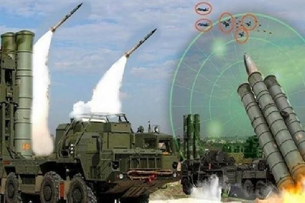 Về S-500, hệ thống phòng không tên lửa này của Nga được chế tạo với mục tiêu là các nền tảng tàng hình tiên tiến của NATO, bao gồm các chiến đấu cơ như F-35 Lightning II của Mỹ và F-22 Raptor, được coi là những máy bay chiến đấu tân tiến nhất thế giới. 