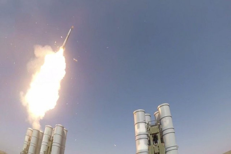 Tính năng quan trọng nhất làm nên uy lực của S-500, chính là việc áp dụng tên lửa loạt 77N6 được nâng cấp. Tên lửa này có thể sử dụng để đánh chặn cả các mục tiêu như tên lửa siêu vượt âm hay bất kì nền tảng vũ khí nào bay với tốc độ trên Mach 5. 