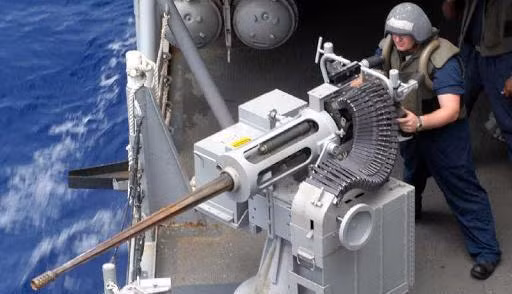 Nếu trang bị pháo cỡ nòng 30 mm thì cơ số 420 và lên tới 500 viên nếu dùng pháo cỡ nòng 25 mm.