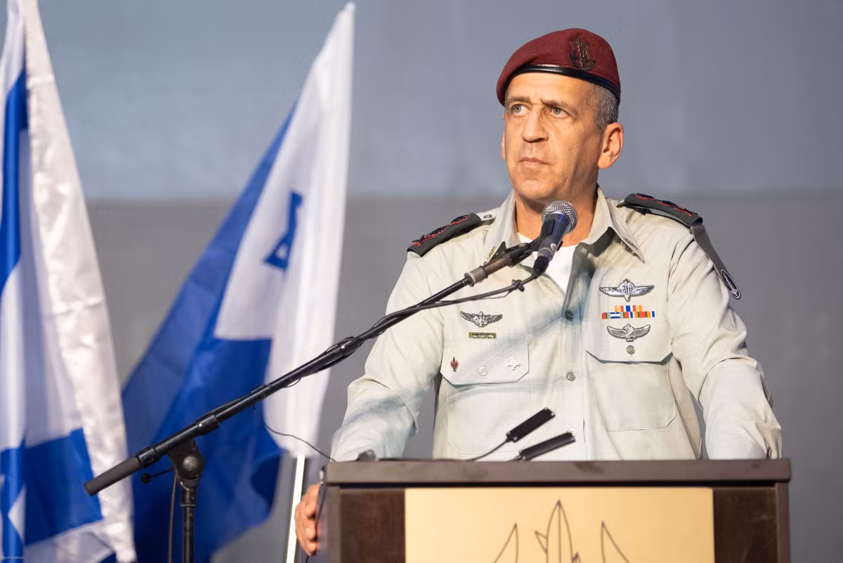 Tham mưu trưởng Quân đội Israel, Trung tướng Aviv Kohavi cho biết hôm thứ Ba, Quân đội Israel hiện nay đang “đẩy nhanh các kế hoạch tác chiến, và sẵn sàng đối phó với Iran cùng mối đe doạ quân sự bằng vũ khí hạt nhân”.