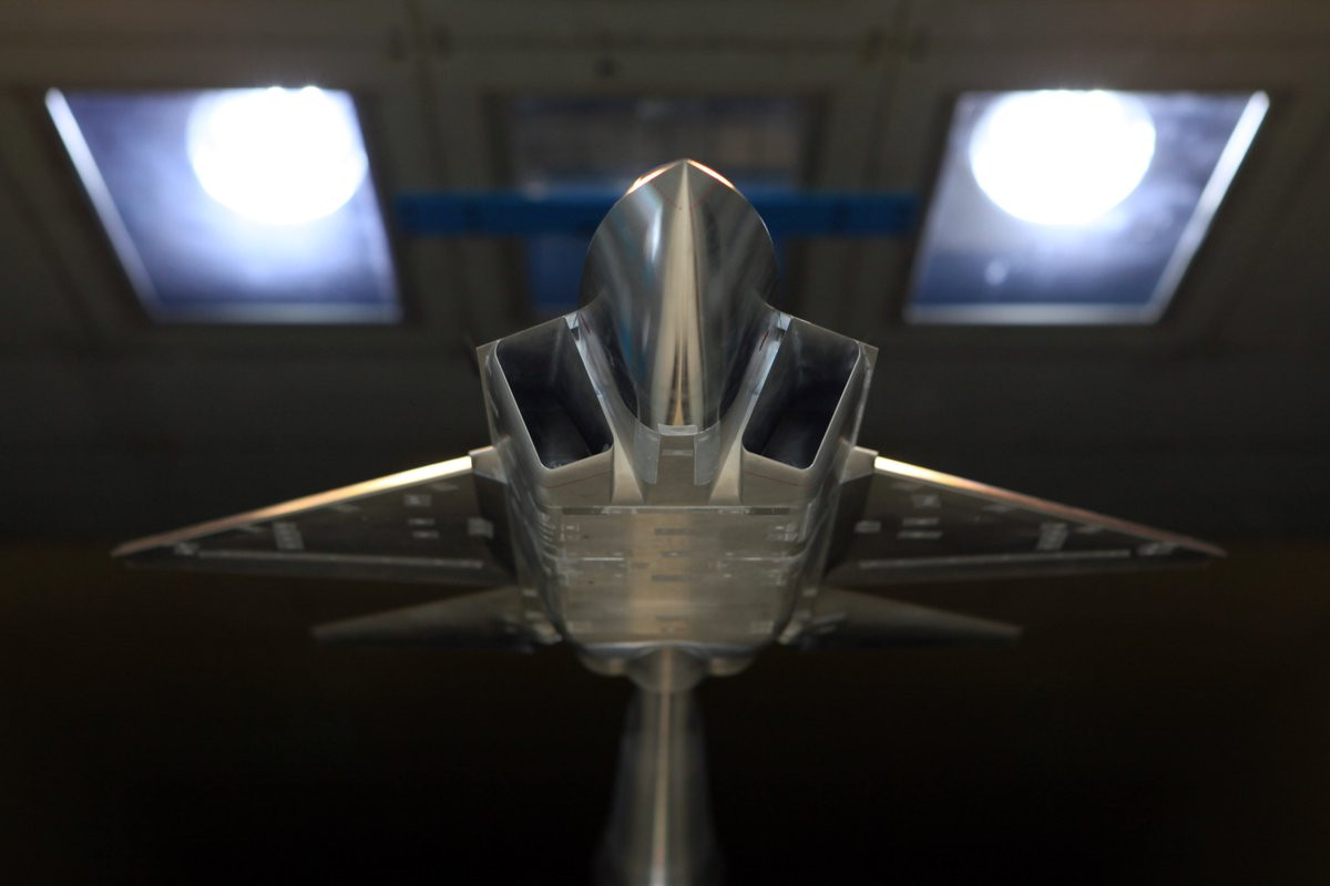 Tuy nhiên hồi cuối năm 2020, Hàn Quốc cho biết phía Jakarta mới chỉ đóng góp 10 triệu USD vào chương trình phát triển này. Thậm chí tới tháng 12/2020, nhiều báo cáo còn cho biết Indonesia muốn rút khỏi chương trình này. Nguồn ảnh: Twitter.