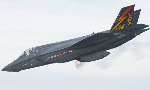 Cùng với đó, các tiêm kích đa nhiệm F-35 này còn được trang bị một khẩu pháo hàng không GAU-22/A quay nòng cỡ 25mm với tới 180 viên đạn, làm tốt các nhiệm vụ tác chiến gần hay hỗ trợ hoả lực. Nguồn ảnh: VNN.