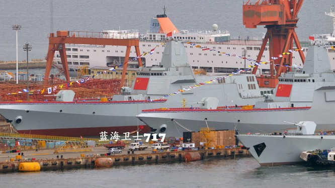 Các thông tin trên cũng đã được xác nhận bởi một nguồn tin thân cận với Hải quân Trung Quốc, đồng thời cũng cho biết, Trung Quốc đã có kế hoạch biên chế thêm tàu khu trục tên lửa lớp Type 055 này trong vòng 2 năm tới với 3 chiếc tiếp theo đang trong giai đoạn phát triển.