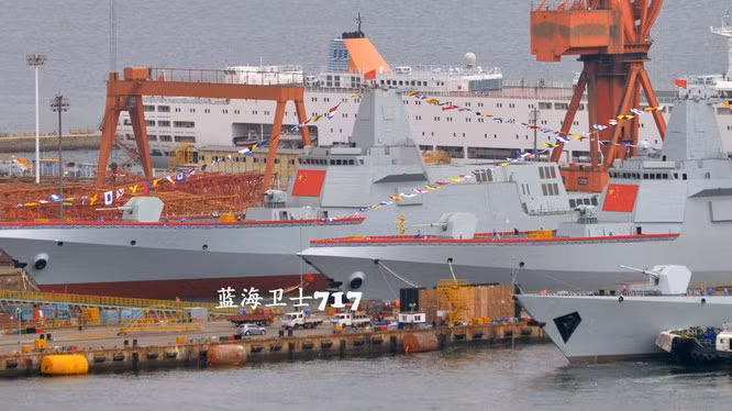 Các thông tin trên cũng đã được xác nhận bởi một nguồn tin thân cận với Hải quân Trung Quốc, đồng thời cũng cho biết, Trung Quốc đã có kế hoạch biên chế thêm tàu khu trục tên lửa lớp Type 055 này trong vòng 2 năm tới với 3 chiếc tiếp theo đang trong giai đoạn phát triển.