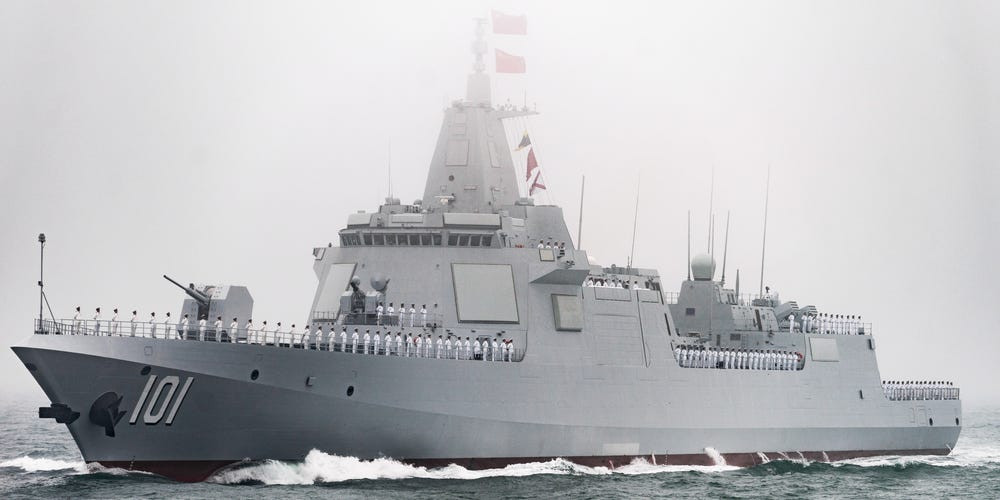 Tuy nhiên, các tàu khu trục Type 055 này sẽ ít thực thi trọng trách vai trò chính của mình, thay vào đó sẽ nhận nhiệm vụ như một “vệ sĩ” hộ tống cho hàng không mẫu hạm, thực thi các nhiệm vụ viễn chinh theo yêu cầu từ Bắc Kinh.