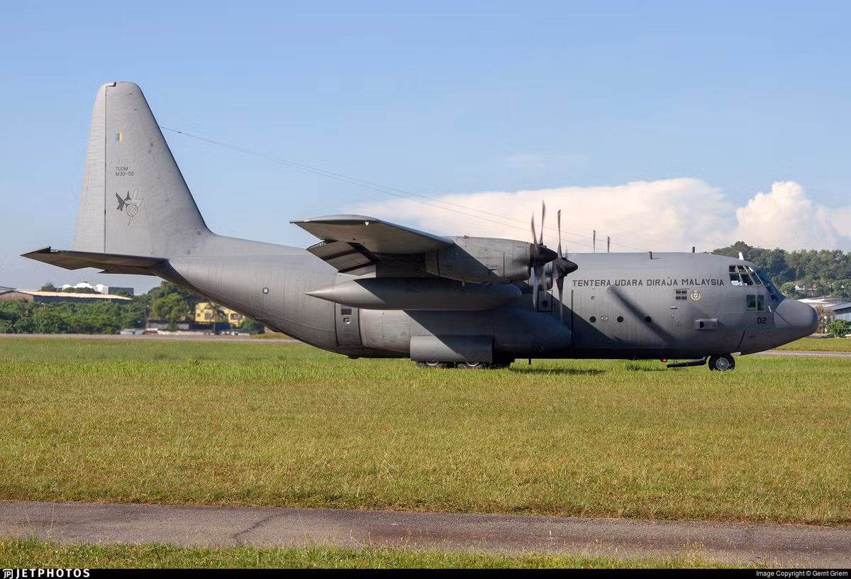 Song, Malaysia đã sử dụng nó một cách đa năng hơn trong nhiệm vụ tiếp nhiên liệu, vì các A400M sở hữu tầm hoạt động xa và trọng tải mang theo tương đối lớn.