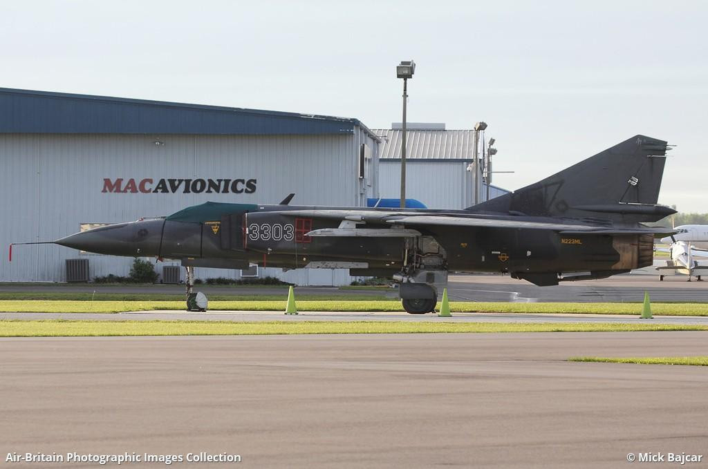 Những chiếc tiêm kích siêu âm này đã phát huy vai trò rất tốt trong thời kỳ đỉnh cao của chiến tranh Lạnh, khi hiện diện trên các căn cứ không quân tại Đông Đức, nó kiểm soát rất tốt vùng trời tại giới tuyến giữa hai phe.