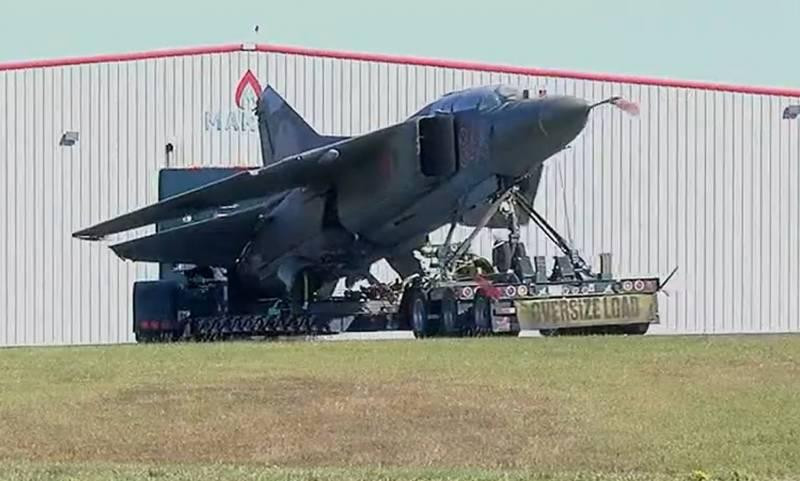 Công ty giải thích họ đã mua được 2 tiêm kích MiG-23 Flogger từ Ba Lan, nơi chúng được chuyển giao trong Chiến tranh Lạnh. Các máy bay từng phục vụ trong Không quân Ba Lan và đã ngừng hoạt động, mặc dù vẫn đang ở trong tình trạng tốt.