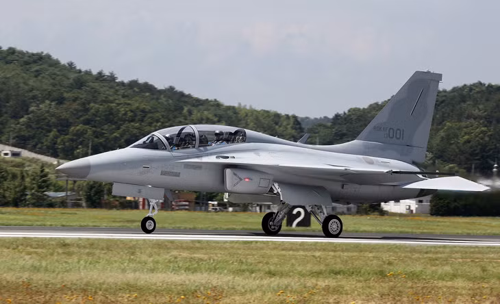 Với chương trình chiến đấu cơ T-50 này, Hàn Quốc cũng đã chính thức góp mặt với tư cách là quốc gia thứ 12 có thể tự sản xuất máy bay phản lực chiến đấu trên thế giới.