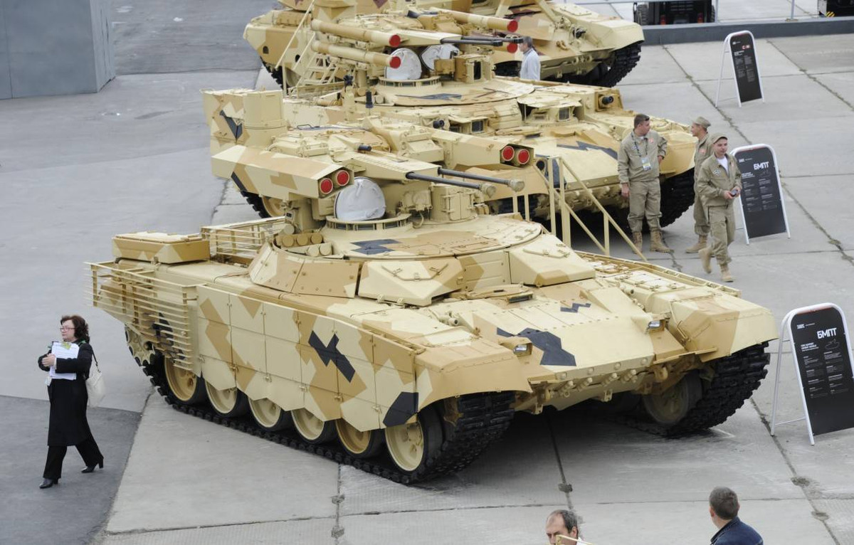 Có thể nói, việc thành lập một đơn vị chuyên trách xe tăng “Kẻ huỷ diệt” này của Quân đội Nga là thực sự đáng chú ý, vì đi kèm đó còn có mẫu MBT tối tân thế hệ mới được trang bị chính thức, chắc chắn rằng, đây sẽ là các nền tảng chiến đấu chủ lực trên mặt đất của Quân đội Nga trong thời gian tới. Nguồn ảnh: ABD.