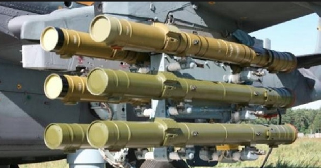 Thậm chí, trên Mi-8AMTSh-VN này còn có sự hiện diện của loại tên lửa chống tăng siêu âm Ataka, một vũ khí siêu âm tối tân của Nga, đặc chế để chống lại các loại xe tăng chủ lực hiện đại nhất ngày nay.