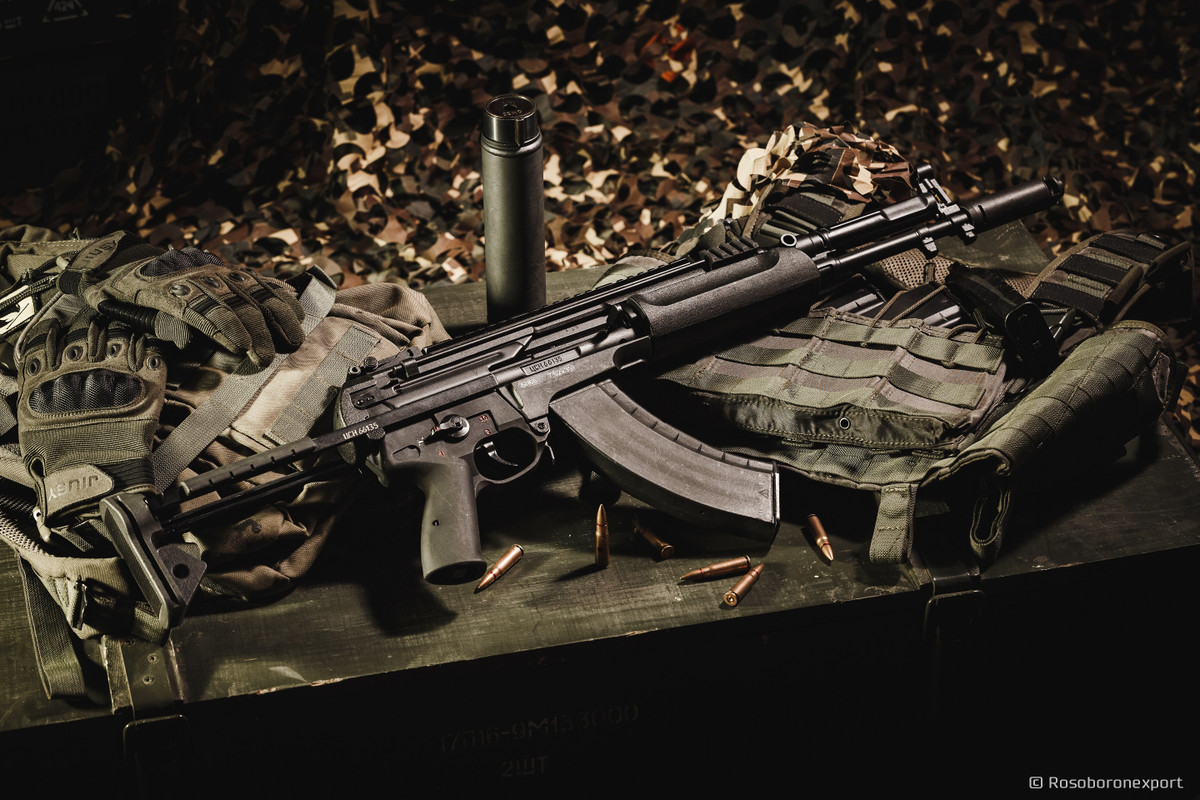 Súng trường tấn công AK-19 sở hữu khả năng cơ động trong thực chiến, khi chúng được phát triển với trọng lượng chỉ đạt 3,5kg, sử dụng loại đạn 5.56 x 45mm NATO. Nguồn ảnh: sporting.moscow.