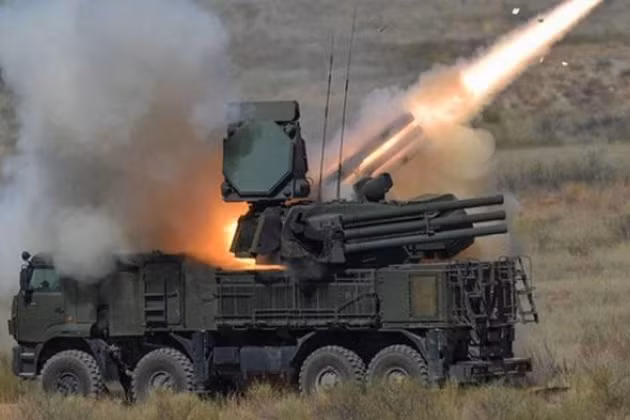 Hiện Bộ Quốc phòng đang phát triển hệ thống, cơ cấu tổ chức của các đơn vị phòng không tương lai sẽ được trang bị tổ hợp phòng không S-500 Prometheus kết hợp với hệ thống pháo-tên lửa phòng không Pantsir-SM (ZRPK).