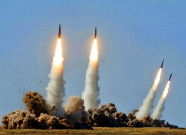 Cuối cùng là hàng loạt các bệ phóng tên lửa đất đối không hay tên lửa liên lục địa (SLBM) với các loại tên lửa hạt nhân tối tân của Nga, sở hữu phạm vi hoạt động được cho là có thể chạm tới Mỹ, với tốc độ và sức mạnh kinh hoàng. Nguồn ảnh: QQ.