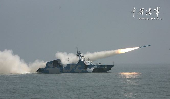 Tên lửa chống hạm YJ-83 có khả năng tương đương với tên lửa Harpoon của Hải quân Mỹ và có tầm bắn hiệu quả khoảng 100 hải lý.