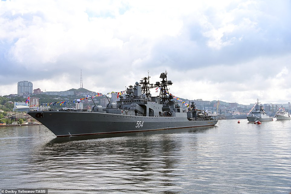 Nhiệm vụ chính của tàu Đô Đốc Tributs chính là chống lại các tàu ngầm và tàu khu trục của đối phương, đặc biệt là các nước đồng minh NATO.