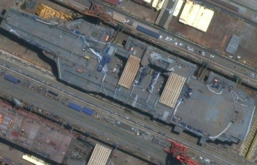 Các chuyên gia CSIS cũng đánh giá cao tàu sân bay mới của Trung Quốc, khi con tàu này được nhập biên, Type 003 sẽ là sự bổ sung đáng gờm, đóng vai trò một nền tảng sức mạnh mới của Hải quân Trung Quốc.