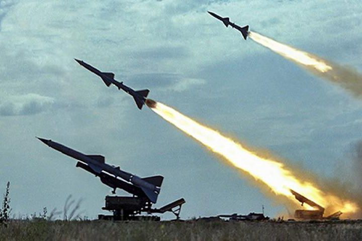 Phạm vi tiêu diệt của nó hoạt động tốt trong tầm 35km và độ cao mục tiêu trong khoảng 3-5km. Nhưng hệ thống này có điểm trừ, bởi sự tốn kém và quá khó vận hành của nó.