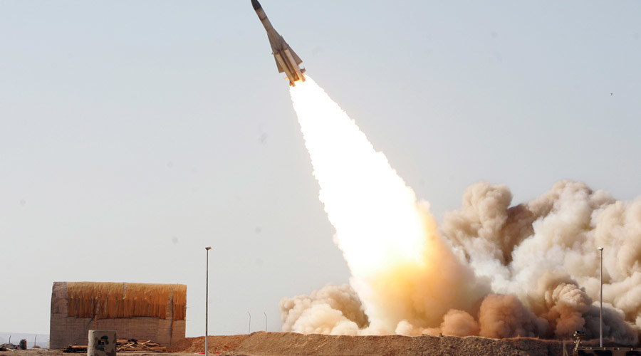 Một số tên lửa hoạt động chính trên hệ thống tên lửa phòng không này bao gồm 5V28N và 5V28MN đều được trang bị đầu đạn hạt nhân TA-18.