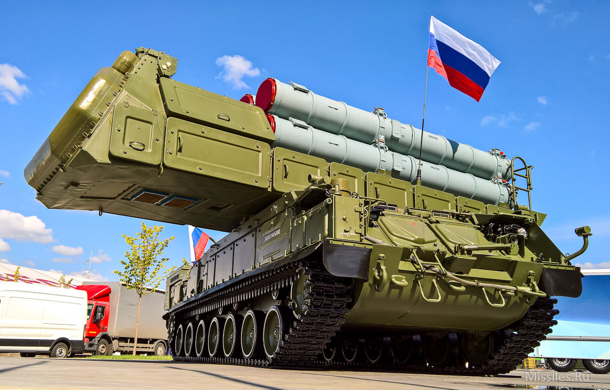 Điều này đồng nghĩa với việc, mỗi Tiểu đoàn Buk-M3 Nga có thể “xử lý” đồng loạt tới 36 mục tiêu, với khả năng xử lý của phần mềm hiện đại hỗ trợ, các mục tiêu “nguy hiểm” nhất sẽ được lọc và xử lý ngay khi tiến hành đòn “phủ đầu”.